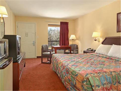 Motel Days By Wyndham Ocean Springs